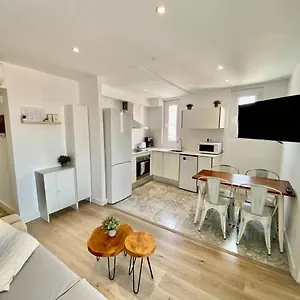 Appartement Anselm Barcelona, Cornellà de Llobregat